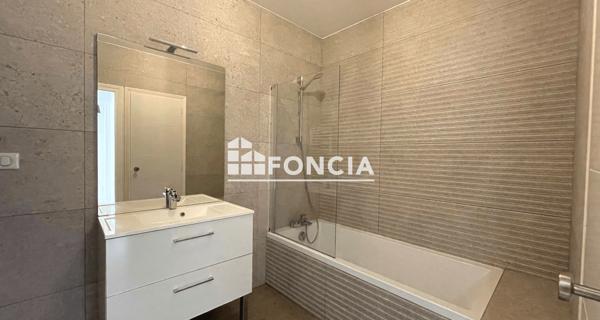 Location Appartement 4 pièces 93.85 m² - Lyon 69002