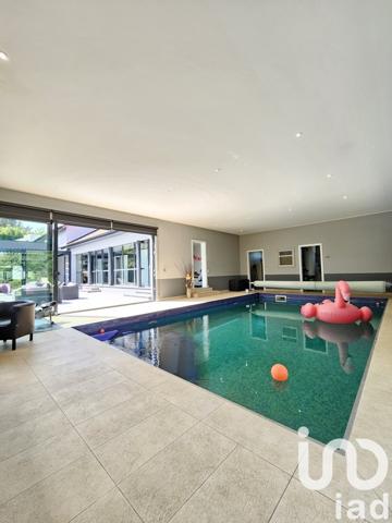 Maison d’architecte 6 pièces de 250 m² à Villers-la-Montagne (54920)