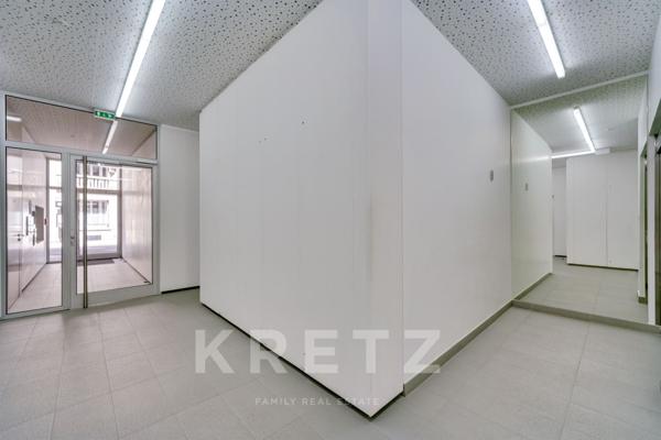 Appartement traversant au 4ème étage avec vue sur jardin arboré