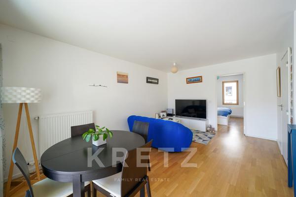 Appartement traversant au 4ème étage avec vue sur jardin arboré