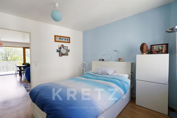 Appartement traversant au 4ème étage avec vue sur jardin arboré