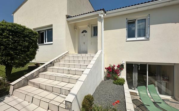 Maison à louer    5 pièces • 140 m2 Fontcouverte