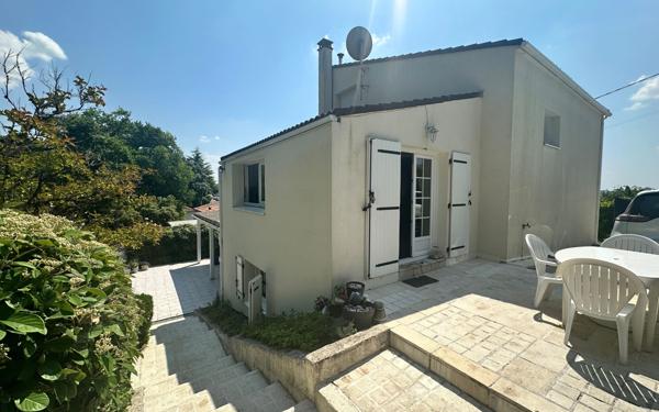 Maison à louer    5 pièces • 140 m2 Fontcouverte