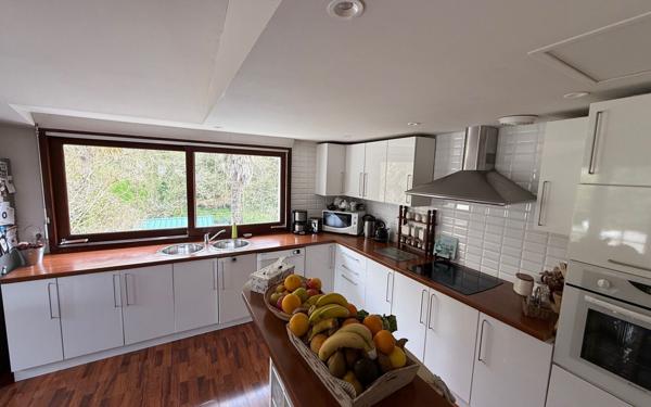 Maison à louer    5 pièces • 140 m2 Fontcouverte