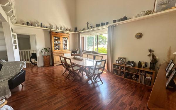 Maison à louer    5 pièces • 140 m2 Fontcouverte