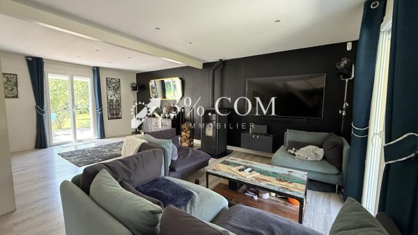 Maison
                                                                                                                                                                                                                                                                                                                        7 pièce(s)                                                                                                                                                                                                          5 chambre(s)                                                                                                                                                                                                          150  m²