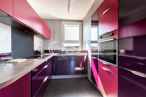 Appartement
                                                                                                                                                                                                                                                                                                                        3 pièce(s)                                                                                                                                                                                                          2 chambre(s)                                                                                                                                                                                                          65.33  m²