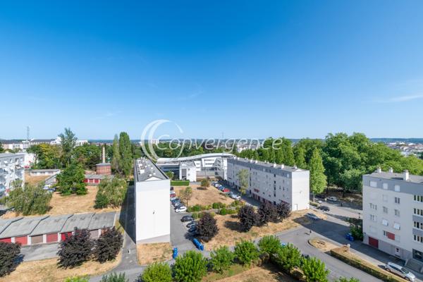 Appartement
                                                                                                                                                                                                                                                                                                                        3 pièce(s)                                                                                                                                                                                                          2 chambre(s)                                                                                                                                                                                                          65.33  m²