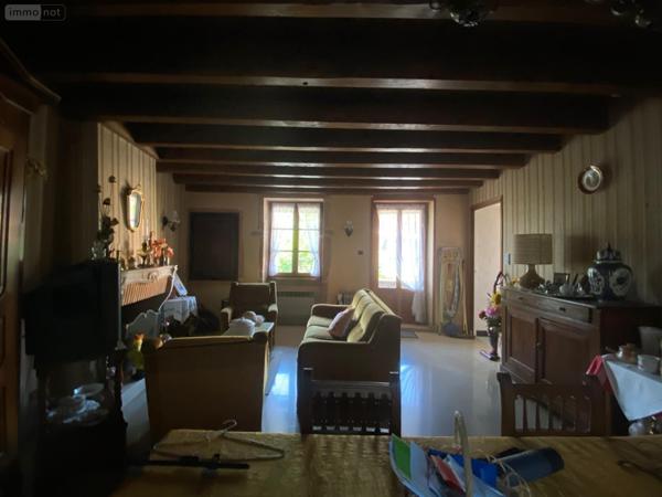 Maison à vendre à Charnay-lès-Mâcon en Saône-et-Loire (71850), ref : MA 665