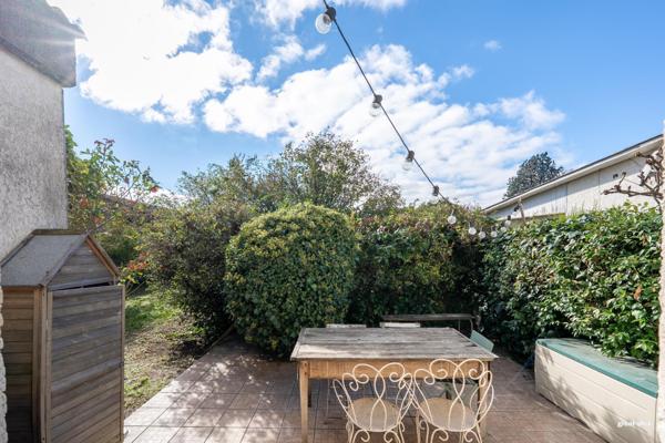 Maison entièrement rénovée, Aucamville centre – Luminosité, confort et intimité à deux pas du centre