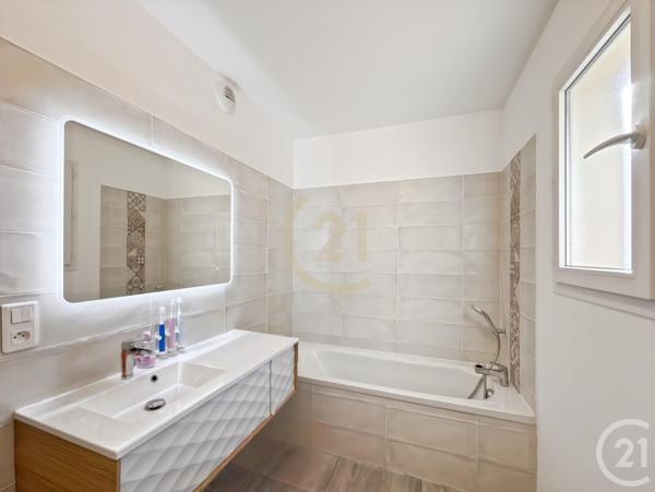 Appartement T4 à vendre  4 pièces - 77,95 m2 MONTICELLO - 202