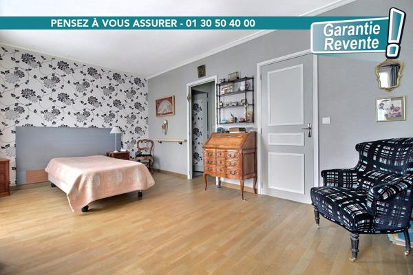 Maison familiale à rénover 8 pièces dans le bois de Maurepas