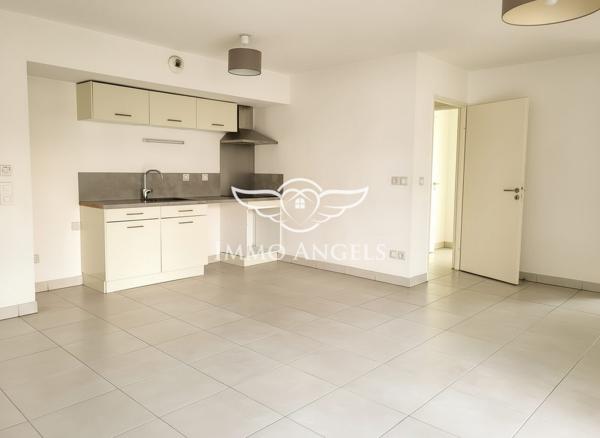 APPARTEMENT T3 AVEC GRANDE TERRASSE