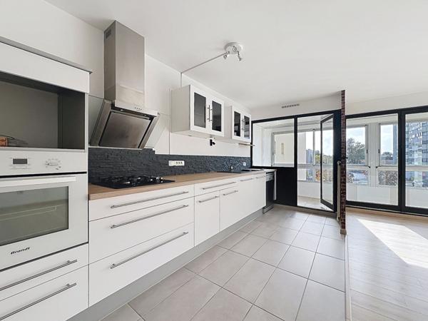 Location appartement La Roche Sur Yon : 870 € - AJP Immobilier La Roche-sur-Yon