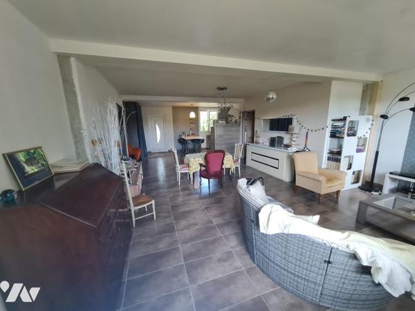 Spacieuse maison familliale à proximité des écoles et des commerces