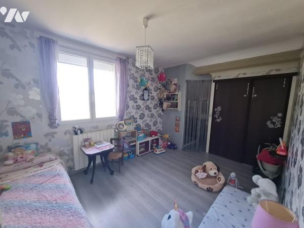 Spacieuse maison familliale à proximité des écoles et des commerces