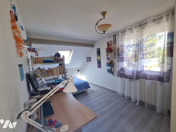 Spacieuse maison familliale à proximité des écoles et des commerces