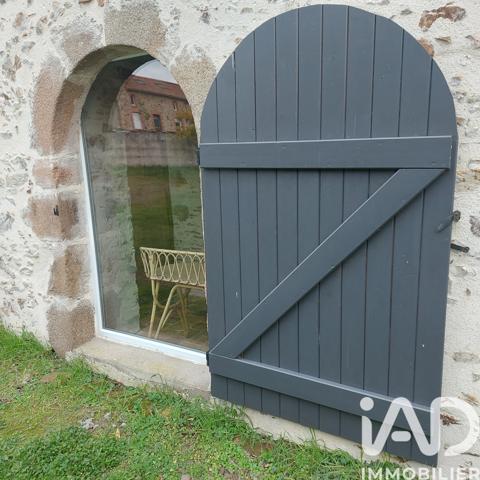 Maison à vendre 10 pièces 236 m² Trémentines