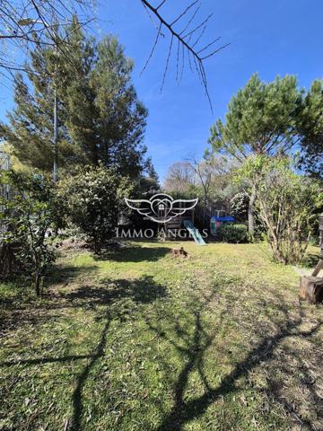 Nimes Ouest - Charmante maison 5 pièces de plain-pied, garage, jardin