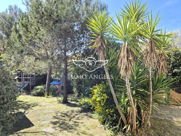 Nimes Ouest - Charmante maison 5 pièces de plain-pied, garage, jardin