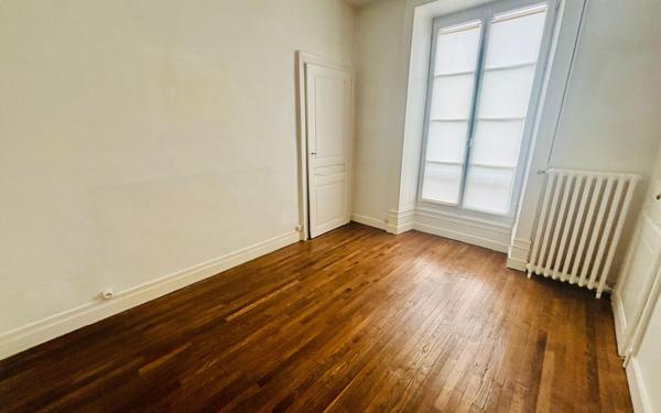 Maison à vendre    11 pièces • 248 m2 Le Mans