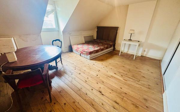 Maison à vendre    11 pièces • 248 m2 Le Mans