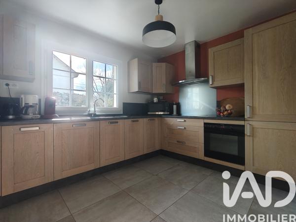 Maison à vendre 6 pièces 119 m² Arnières-sur-Iton