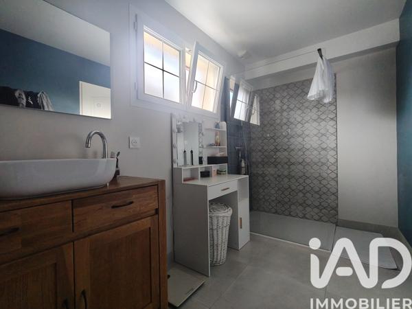 Maison à vendre 6 pièces 119 m² Arnières-sur-Iton