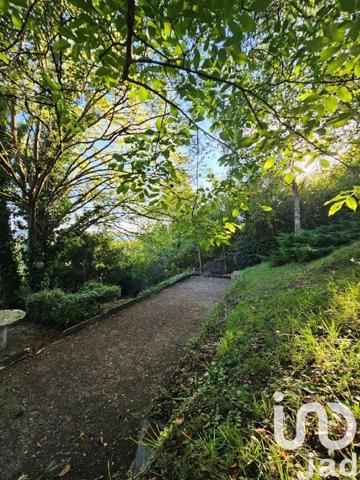 Maison traditionnelle 5 pièces de 122 m² à Freneuse (76410)