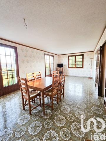 Maison traditionnelle 5 pièces de 122 m² à Freneuse (76410)