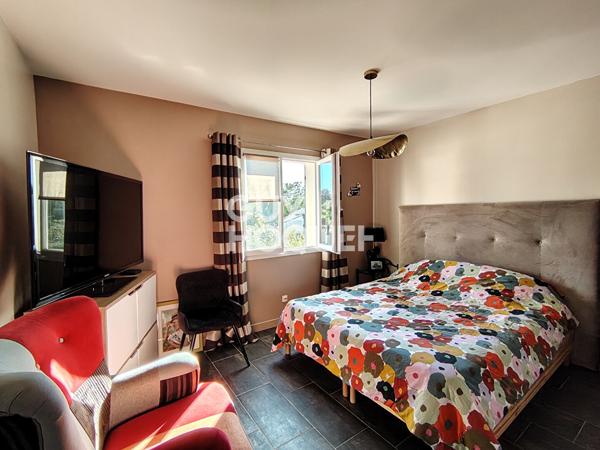 Vedène - Maison R+1 de 115 m² - 4 chambres - Jardin - Stationnement