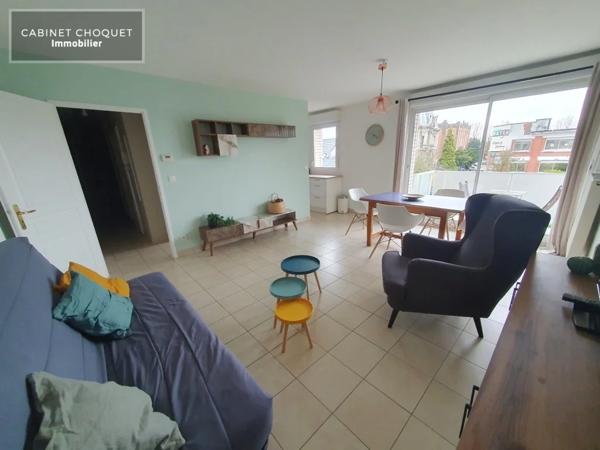 F3 MEUBLE AVEC PARKING ET BALCONS A LOUER - LA MADELEINE LIMITE MARCQ EN BAROEUL - 63 m 2 - 1 095 € charges comprises par mois