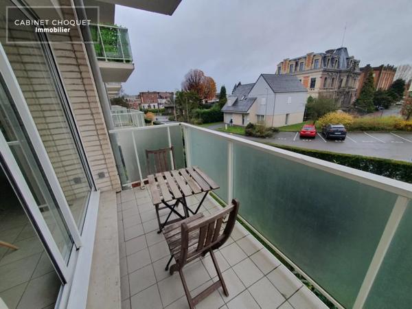 F3 MEUBLE AVEC PARKING ET BALCONS A LOUER - LA MADELEINE LIMITE MARCQ EN BAROEUL - 63 m 2 - 1 095 € charges comprises par mois