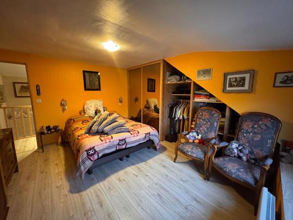 Maison ancienne rénovée à MONTAPAS