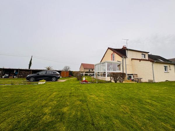 Maison ancienne rénovée à MONTAPAS