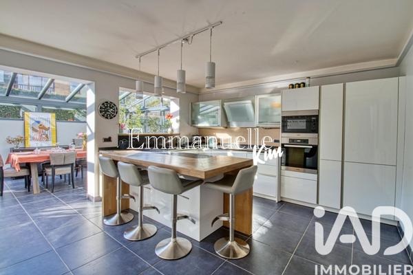 Maison à vendre 8 pièces 195 m² Montmorency