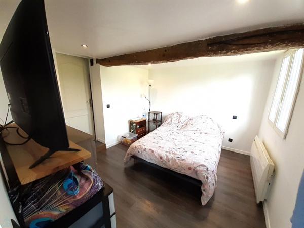 A proximité de BEUZEVILLE, longère entièrement rénovée