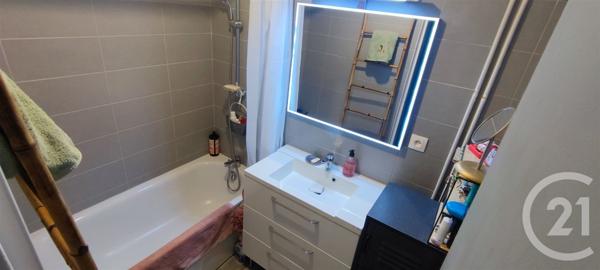 Appartement F3 à vendre  3 pièces - 59,38 m2 CHALONS EN CHAMPAGNE - 51