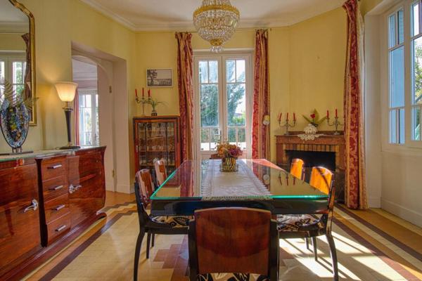 GAILLAC centre ville . Magnifique demeure de 218 m²