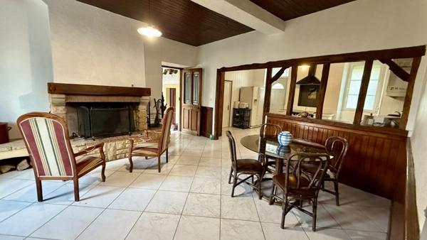 Maison à vendre |  Figarol |  4 pièces | 250 m²