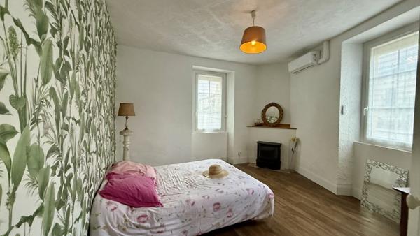 Maison à vendre |  Figarol |  4 pièces | 250 m²