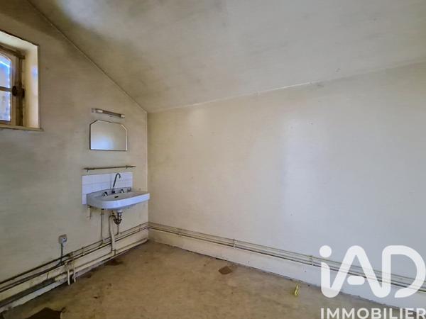 Maison à vendre 8 pièces 209 m² Montbeugny