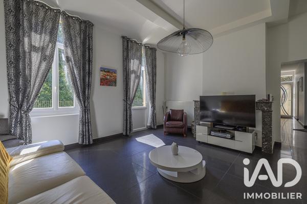 Maison à vendre 5 pièces 147 m² Saint-Seurin-sur-l'Isle