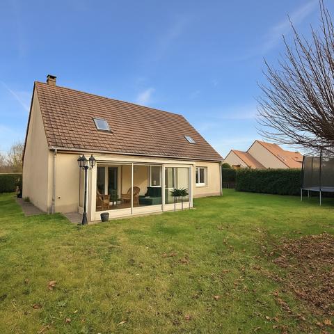 Crécy-la-Chapelle (77580) Pavillon traditionnel avec jardin et grand garage
