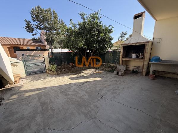 Maison de ville 100 m2 T4 avec cour et garage