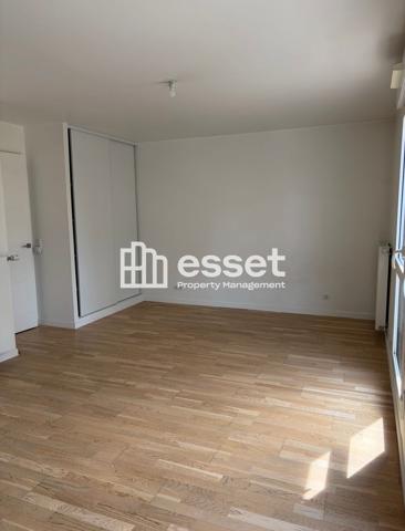 Location Studio 32.7 m² - Rueil-malmaison 92500