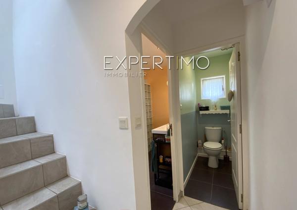 Sainte-Foy (85150) Maison en pierre T6 de 128 m² - 3 chambres - Terrain de 678 m² entièrement clôturé et ouvert sur la campagne