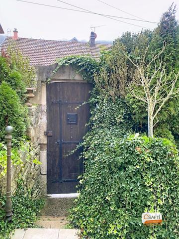 Élégante demeure en pierre fin XIXè