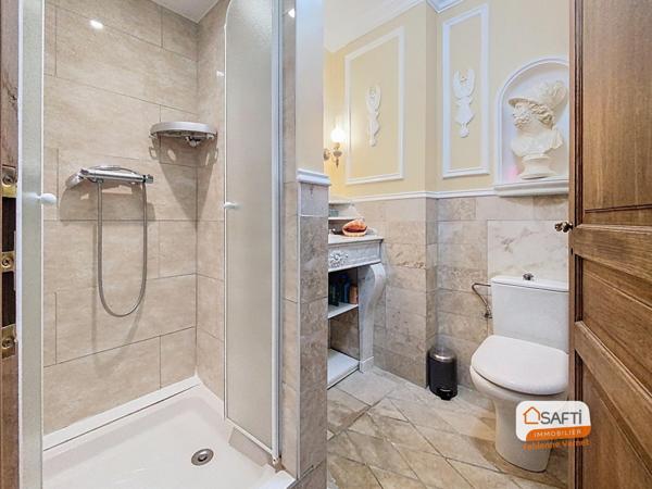 Élégante demeure en pierre fin XIXè