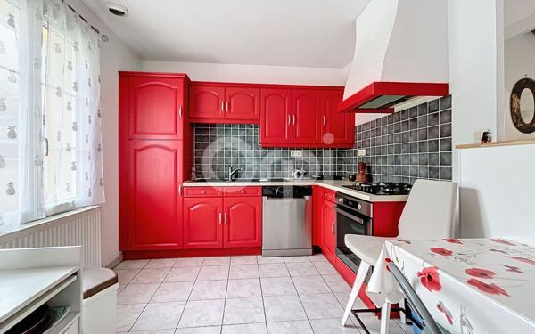 Maison à vendre    5 pièces •  Ressons-sur-Matz